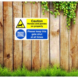 Safety First Display LTD Please keep this gate shut at all times sign - 1.2mm Rigid plastic for indoor/outdoor usage (300mm x 200mm) Viewing Distance within 7m.