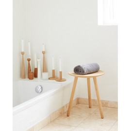 Applicata Lily candleholder, oak 24,5 cm