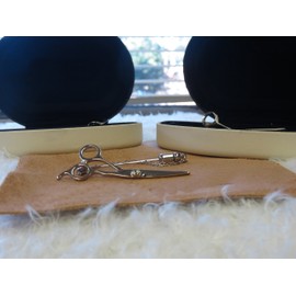 Silver Color Scissors Brooch Hair Cutting Scissors Pin Holiday Gift