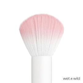 Wet n Wild Brocha Profesional para Polvo Facial | Powder Brush de Cerdas Sintéticas Ultra Suaves y Fibras Aterciopeladas | Ideal para Polvo sellador de maquillaje, Rubor y Bronceador| Cruelty Free y Vegana