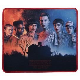 Konix Stranger Things Gaming-Mauspad 32 x 27 cm - rutschfeste Mikrofaser-Oberfläche - Gummi - Best Friends-Motiv