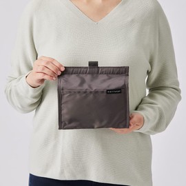 MOTTERU Cooler Pouch (Charcoal Black) | Insulated Pouch, Insulated Bag, Bento Box, Lunch, Boys, Girls, Stylish, Cute, Outdoor, Camping, Soft, For One Person
