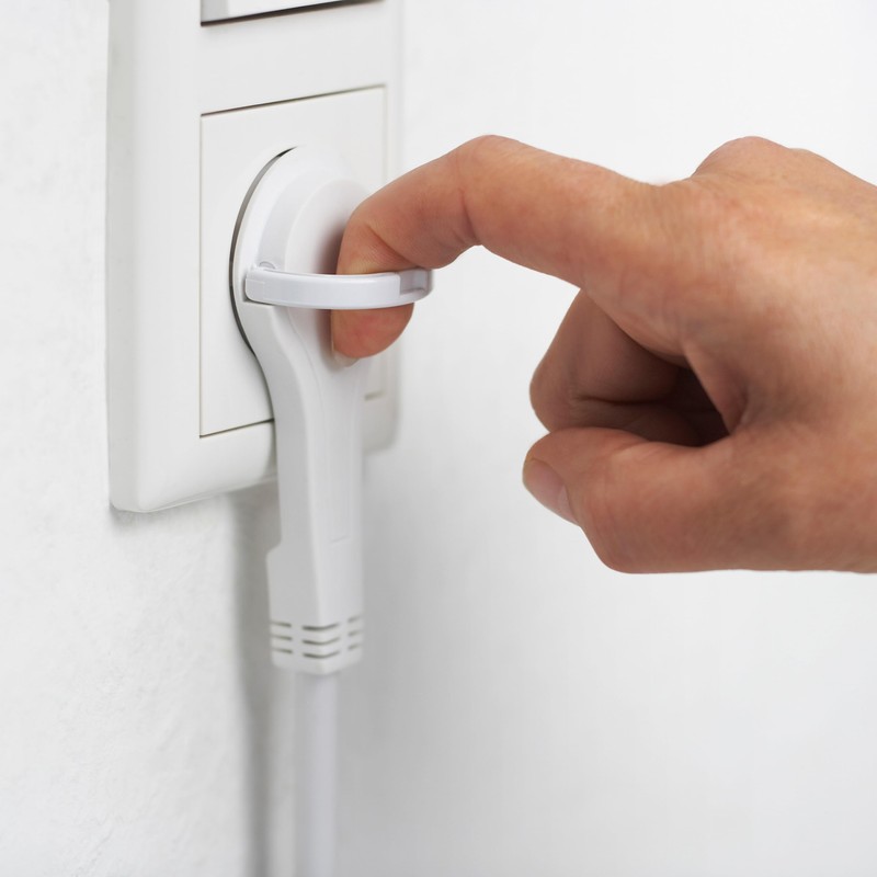 Meister 7430190 3-Way Socket Strip - Extra Flat Plug -