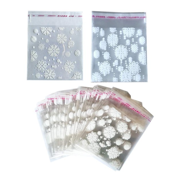 FAZHBARY 200 PCS White Snowflake Cellophane Bags Clear Self Sealing 4x5 Cellophane Bags Christmas Plastic Bags for Candy Goodie Cookie Bakery Holiday Party Supplies