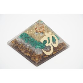 Orgonite Crystal Pyramid for Positive Energy, Anti-Stress & Strength Home Decorable Healing Crystal Stone Handcrafted Orgonite Crystal Pyramid Lightweight Durable Ideal for Gift