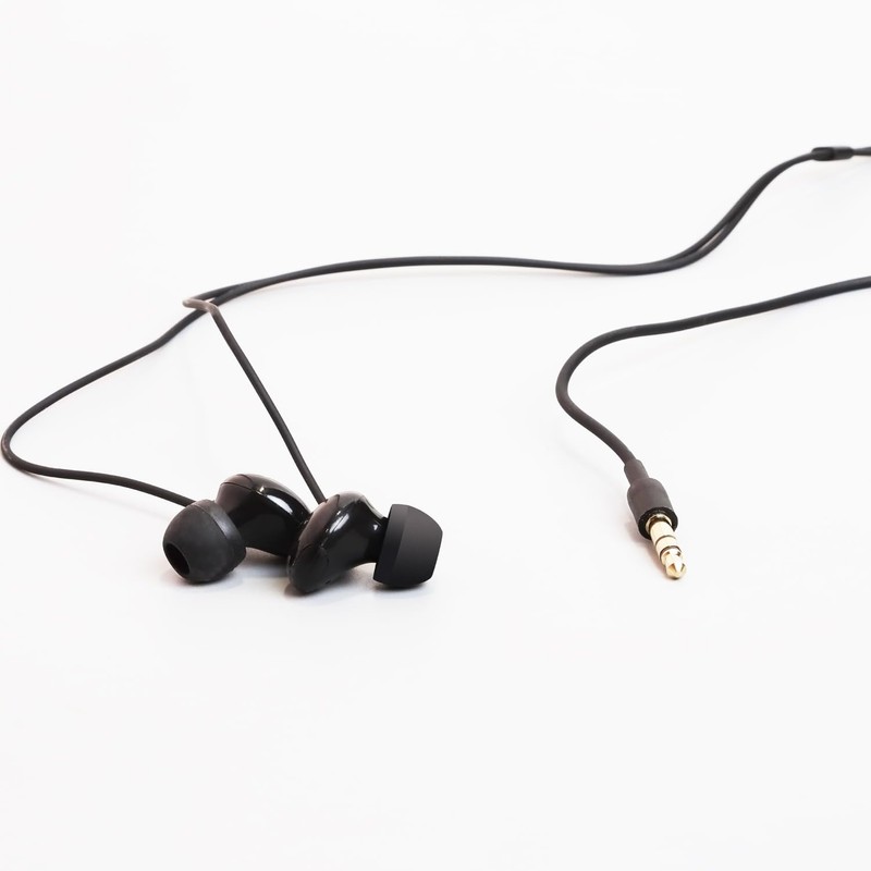MangoKit In-Ear Headphones with Earplugs - Black