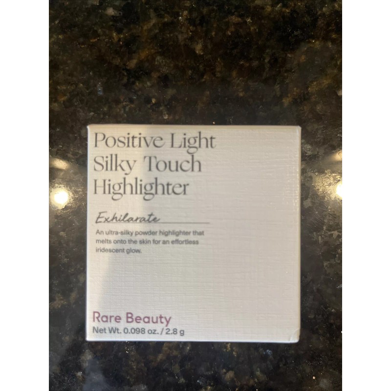 Rare Beauty by Selena Gomez Positive Light Silky Touch Highlighter