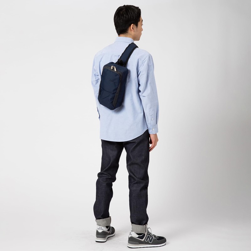 Champion No.63823 Brian Body Bag, Khaki