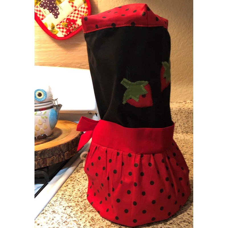 Dust Cover for OSTER. -Design: Strawberry/Red-Black Dots. - Blender dust