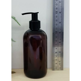 Amber Empty Soap Dispenser Pump Bottle 250 ml + 10 Foil Labels Refillable Cosmetic Bottles Travel Bottles Set Travel Container for Salon Shampoo Lotion Cosmetics Hairdresser Accessories