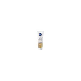 NIVEA SUN Protector Solar Facial Anti-Manchas Luminous630 FPS50 40 ml con Ácido Hialurónico, Vitamina E, textura ligera, refrescante y de rápida absorción sin sensación grasosa o pegajosa