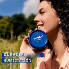 NIVEA Crema hidratante para rostro, manos y cuerpo, rica crema corporal para piel seca con provitamina B5, de rápida absorción y no comedogénica, rega