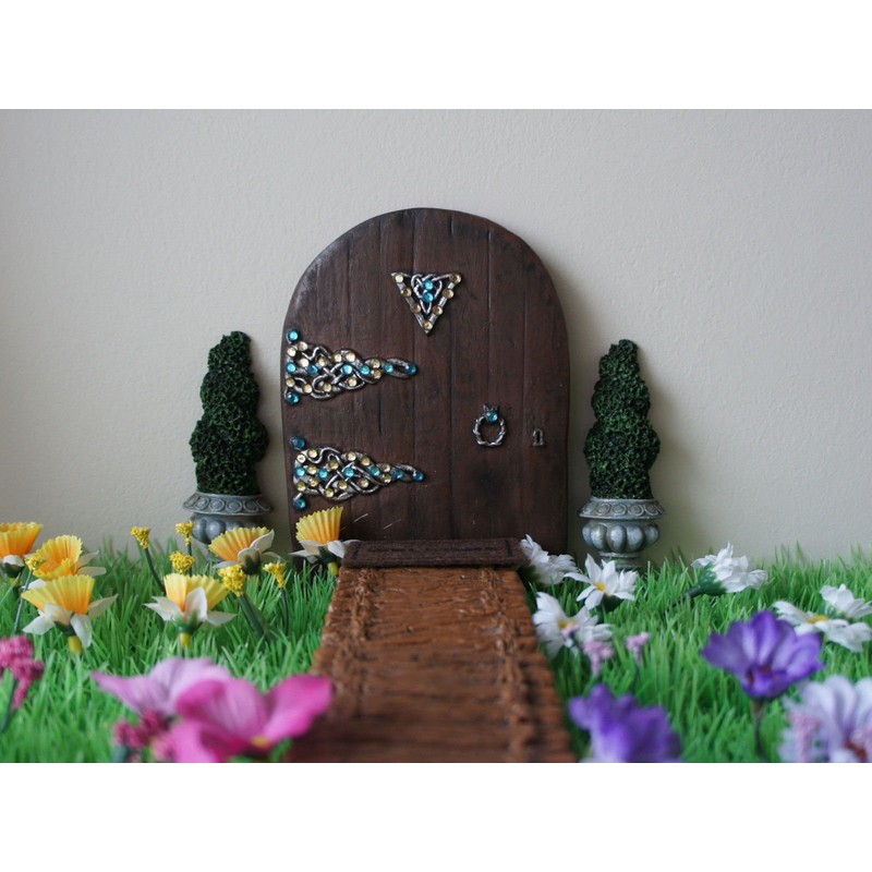 FAIRY GARDEN LOG FOOTPATH TO PLACE OUTSIDE YOUR FAIRY DOOR
