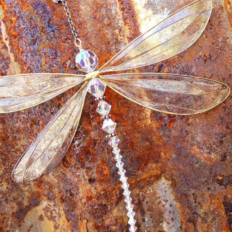 Dragonfly Crystal Suncatcher, MetalDragonfly Pendant, Hanging Crystal Suncatcher for Garden