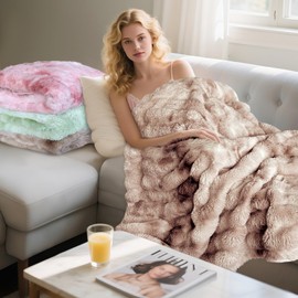 Bcareself Ultra Soft Fluffy Throw Blanket for Women & Men, Plush Sherpa Fleece Cozy Warm Fuzzy Blanket, Luxe Faux Fur Thick Minky Blanket for Couch, Bed, Sofa