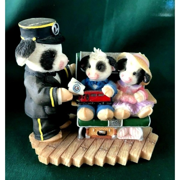 ENESCO MARY'S MOO MOOS - LIONEL TRAIN - MOO, MOO,
