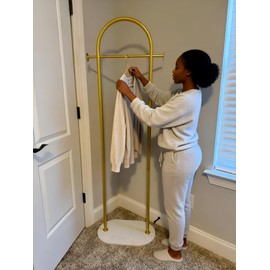 HKaikzo Gold Coat Rack, Modern Garment Rack with Marble Base, Heavy-duty Clothing Racks Freestanding, Can Hang Clothes, Hat, Scarf, Organize Shoes 19.7" W
