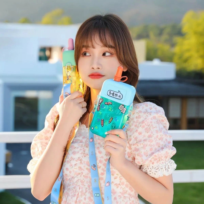 24x7 Cantimplora Botella De Agua Portatil Con Correa Kawaii
