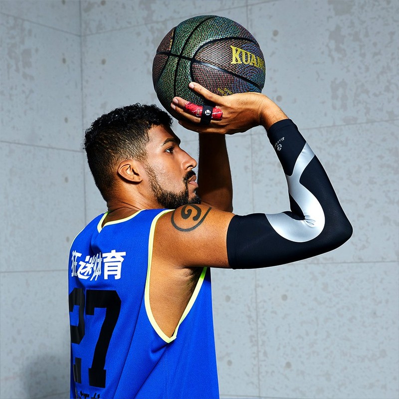 Kuangmi Finger Sleeve Support Protector and prevents Injuries During Sport,