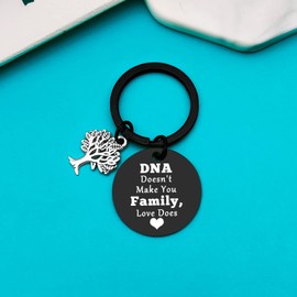 Xiahuyu Step Parent Keychain Gifts DNA Doesn't Make You Family Love Does Keychain for Step Mom Step Dad Gifts Adoption Gifts Mothers Day Fathers Day Christmas Birthday Gifts for Bonus Mom Dad