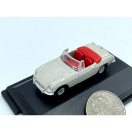 Oxford Diecast MG MGB  Chelsea Grey with Red interior Diecast car 1:76 OO Scale Oxford