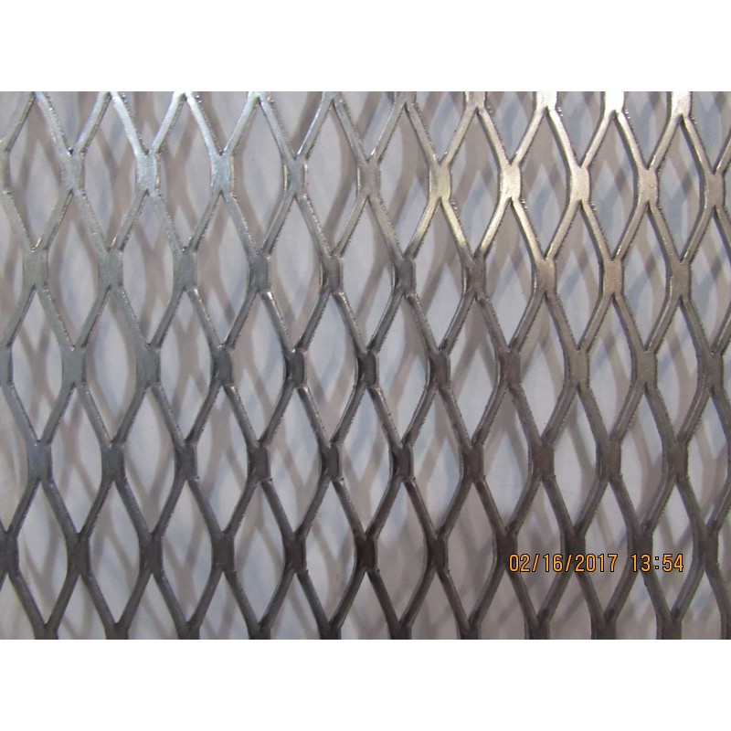 McNICHOLS 1/2 #16 304 STAINLESS STEEL FLATTENED EXPANDED METAL-----5" X