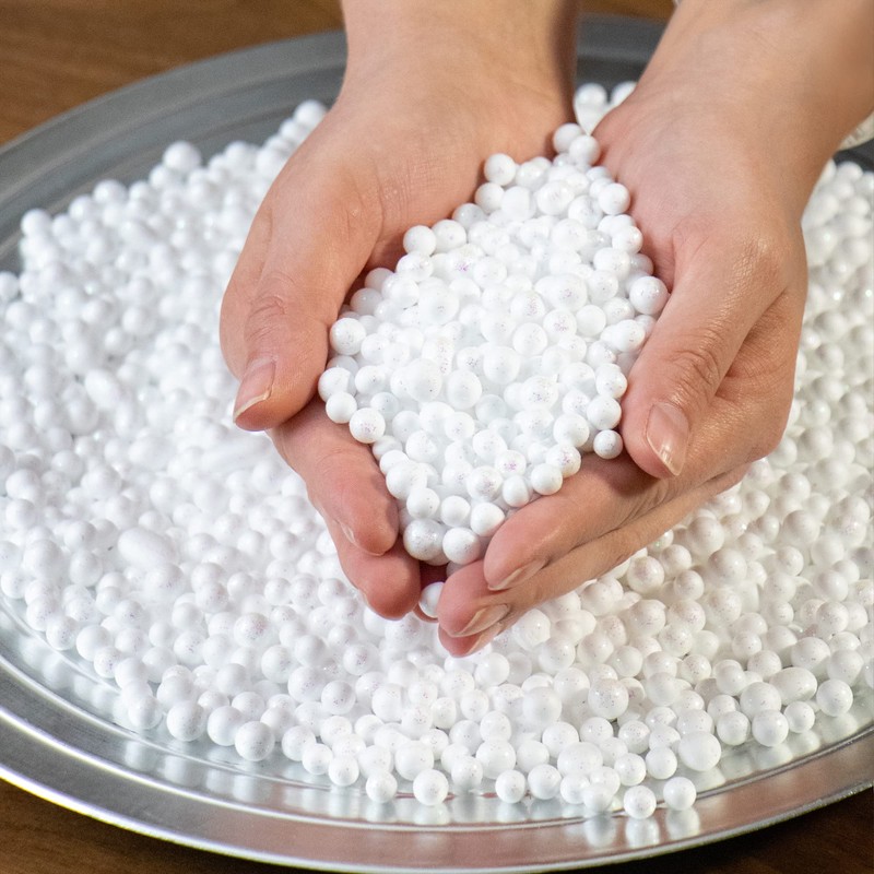 com-four® Christmas Decoration - Beautiful Artificial Snow for Christmas -