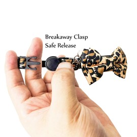 Olahibi Breakaway Clasp Safe Release Cat Collar,Nylon Webbing Plus Cotton Ribbon,Leopard Pattern,Removable Bowtie,Clear Bell,for Adult Cats.(Brown Leopard)