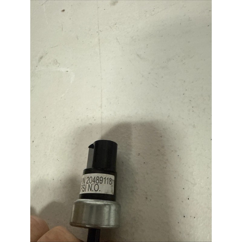 Volvo 20489118 Volvo Brake Light Lamp Switch Sensor 2-6 PSI