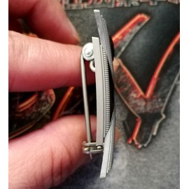 1 x German Iron Cross First Class Prussian WW1 1914 Medal Brooch 4.5x4.5cm, Resin