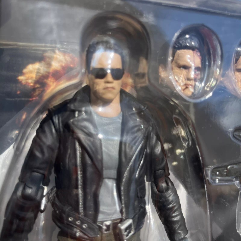 Medicom - Terminator - T-800 Mafex Action Figure [New Toy]
