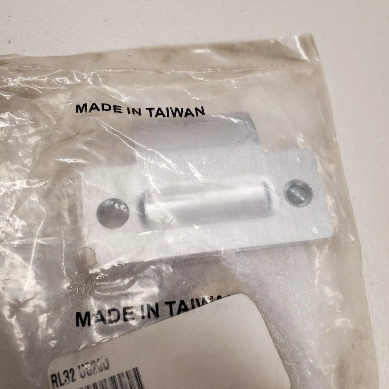 Ives Roller Latch, Satin Chrome, RL32 US26D RL.185 new old