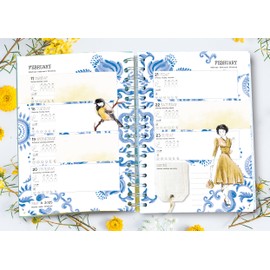 Daphne's Diary Daily Planner Journal 2025 | Everyday Agenda with Creative Designs, Fold-Out Montly Overviews, Shopping Lists | Decorative Weekly Planner Scrapbook full of art paper and art supplies