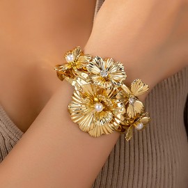 MarveBard Chunky Gold Cuff Bracelets for Women Vintage Pearl Crystal Flower Bracelet Bohemian Style Open Bangle Chunky Flower Statement Wide Bracelet Birthday Party Wedding Jewelry (Gold)