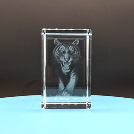 FlyingBean 3D Tiger Crystal Glass Crafts, Laser Engraved 3D Animal Graphic Art Collection, As Paperweight, Home Decorations, Desk Ornament Application in Home and Office Occasion