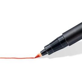 Staedtler STAEDTLER permanenter Universalstift Lumocolor, wisch- und wasserfest, sekundenschnell trocken, nachfüllbar, F-Spitze - Linienbreite 0,6 mm, 8 Marker in sortierten Farben, 318 WP8
