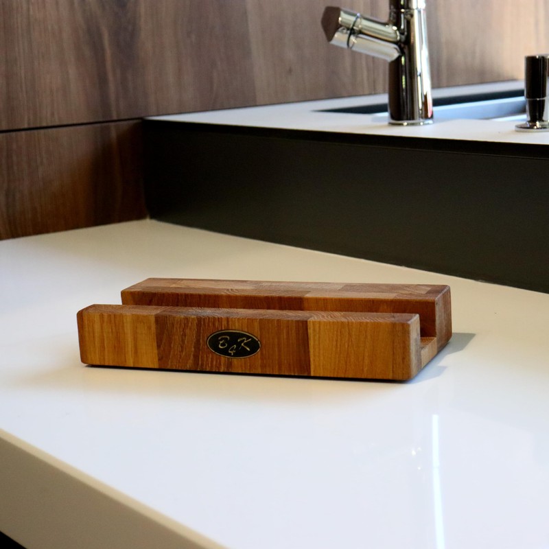 B4K Oak Chopping Board Stand - Sturdy Chopping Board Holder