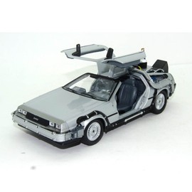 バック・トゥ・ザ・フューチャー デロリアン タイムマシン ミニカー 1/24 DELOREAN BACK TO THE FUTURE2 フライイングモード 変形