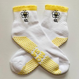 Women Non Slip Pilate Grip Socks Yoga Barre Socks with Grips Hospital Socks Slipper Socks for Home Workout& Leisure - Size: S/M