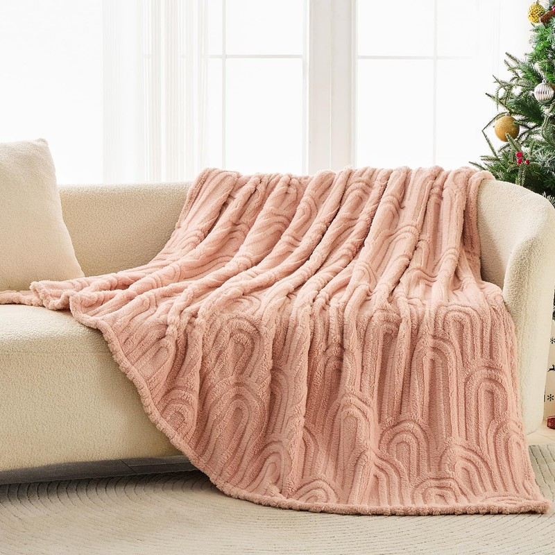 Wajade Fleece Throw Blanket, Fluffy Faux Fur Blanket for Bed