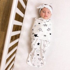 Norani Baby Snugababe Swaddle Pod for Newborns – Secure Arm Inserts Prevent Escape, Easy-Zip for Diaper Changes, Award-Winning Best Sleep Solution, Stars
