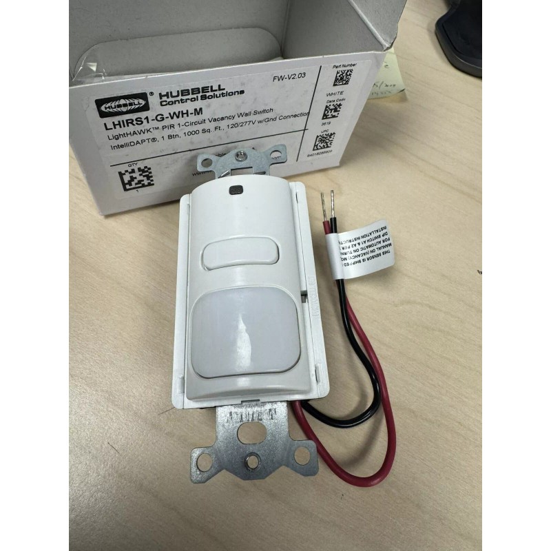 Hubbell LHIRS1-G-WH-M LIGHTHAWK PIR 1 CIRCUIT Vacancy WALL SWITCH