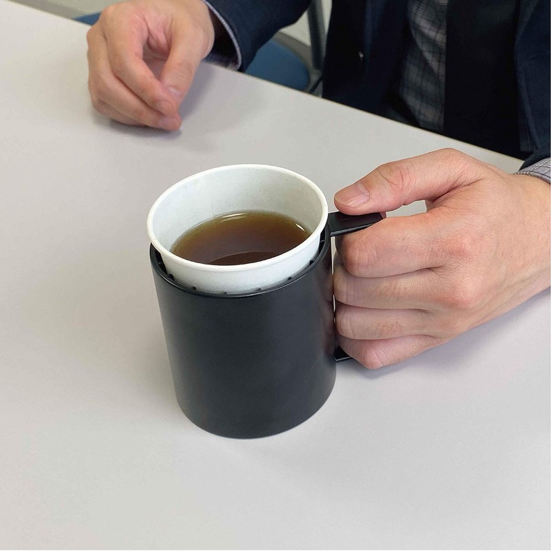 Easy to Hold and Less Likely to Tip Paper Cup