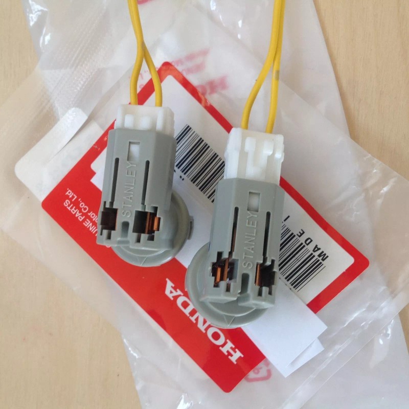 Honda JDM reverse light socket + pigtail 06-11 Honda Civic