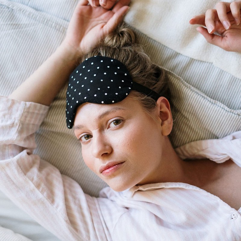 3D Contoured Eye Mask for Sleeping, Luxury Blindfold Sleep Mask