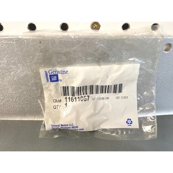 Genuine GM GM OEM NOS 11611067 M8x1x38 Engine Connecting Rod