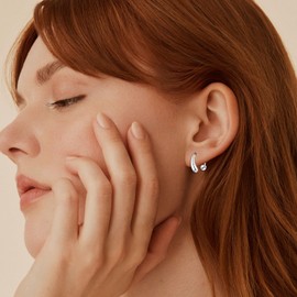 Flat Back Earrings for Women, Droplet Shaped Spiral Nap Earrings G23 Suitable for Sensitive Ears Stud Earrings, Small Silver Spiral Earrings (Silver water droplets)