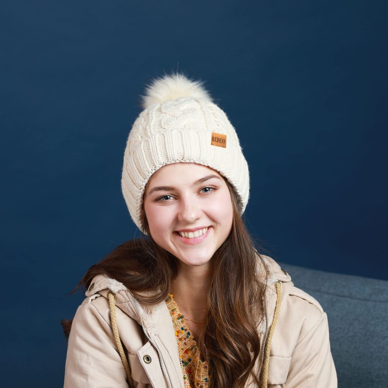 REDESS Women Winter Pompom Beanie Hat with Warm Fleece Lined,