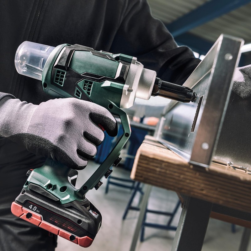 OIIKI 30 PCS 1/4-20 Aluminum Flange Rivet Nuts, UNC Flat