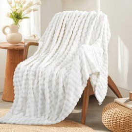 RUIKASI Fleece Throw Blanket for Sofa - White Single Fluffy Bubble Throws Cozy Blanket with Reversible Design, Throw 130x200 cm